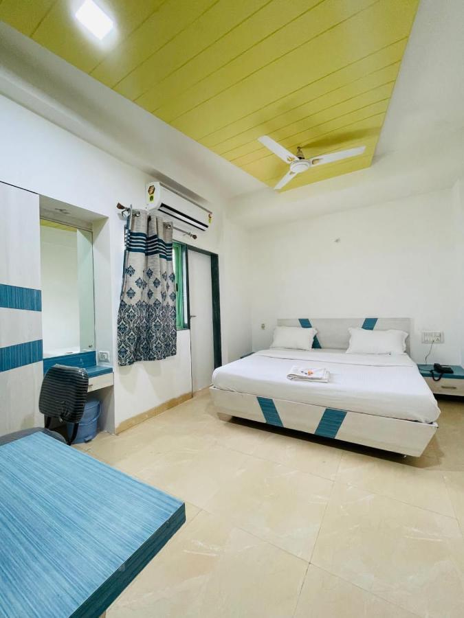 Hotel Holiday Pride Aurangabad  Luaran gambar