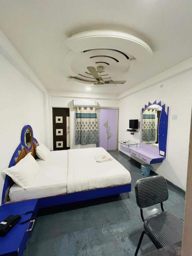 Hotel Holiday Pride Aurangabad  Luaran gambar